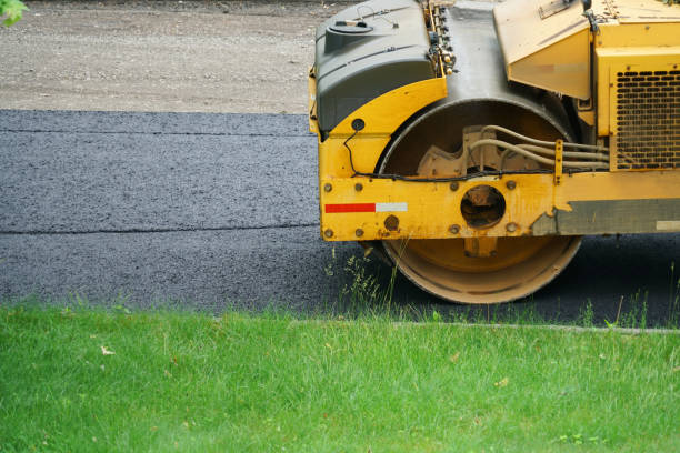 Best Professional Driveway Pavers  in Ossun, LA